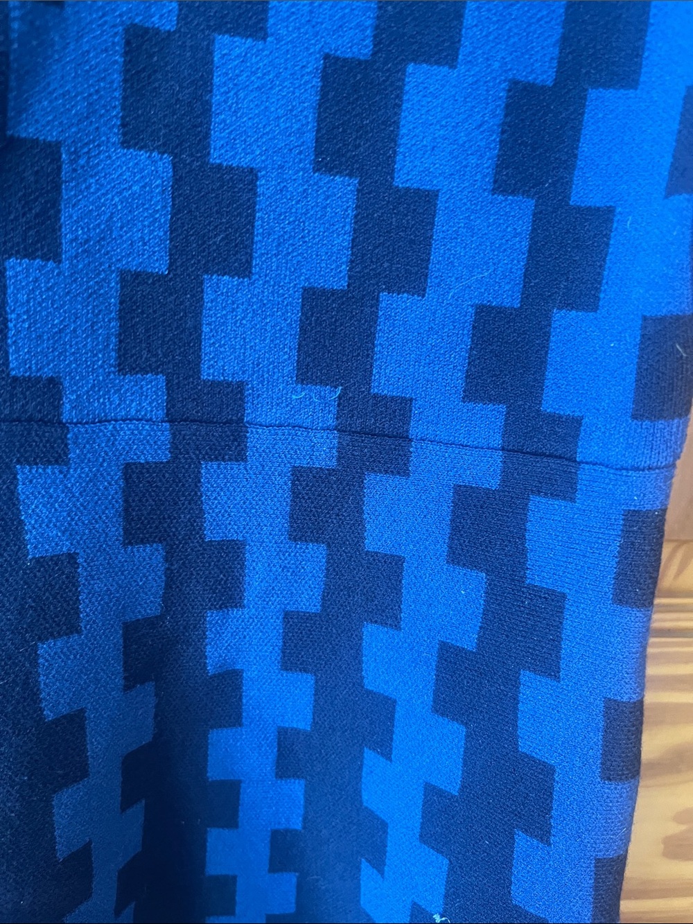 Ann Taylor Sleeveless Blue & Black Patterned Fit-and-Flare Dress - Size Medium - Picture 5 of 9